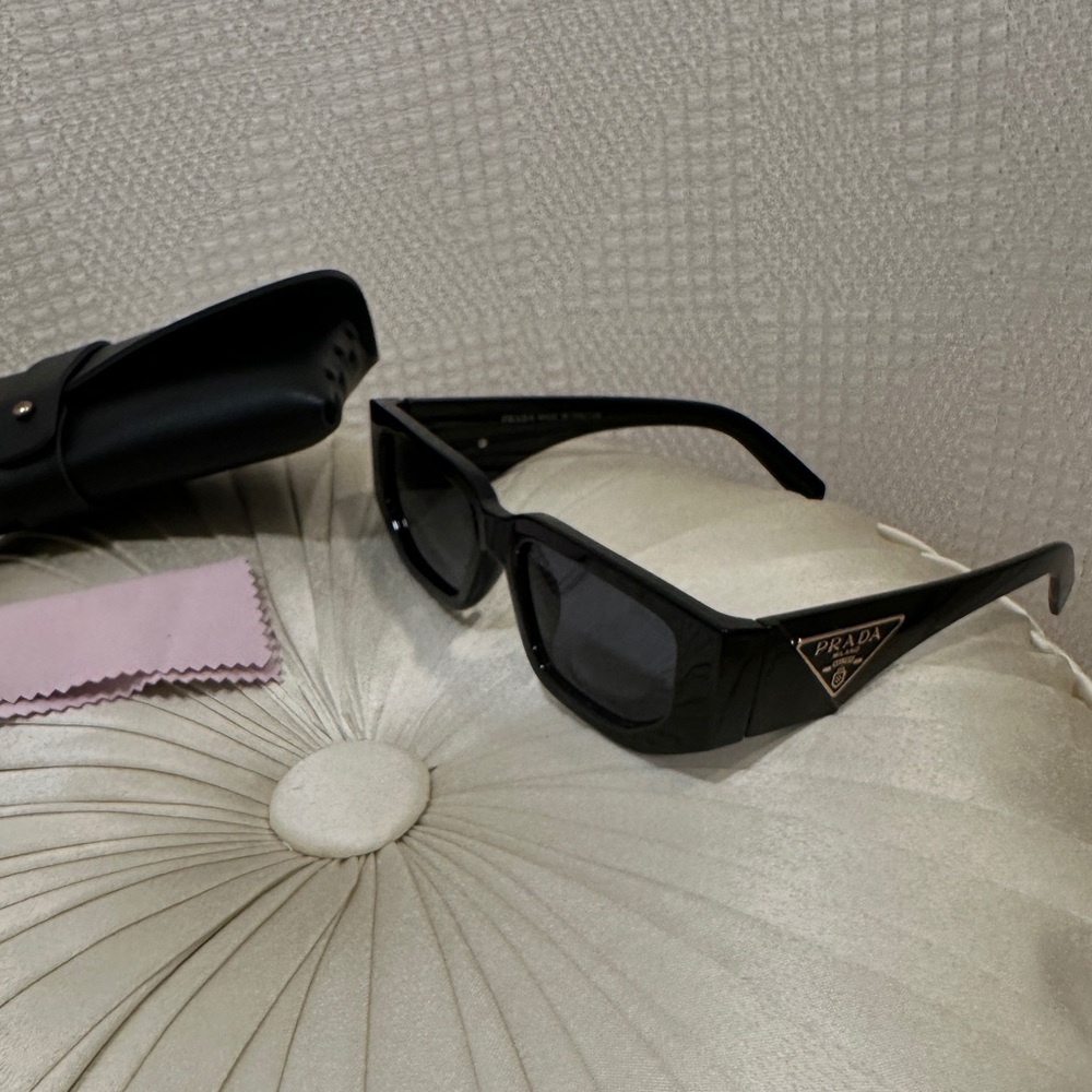 PRADA SUNGLASSES - Picture 2 of 5